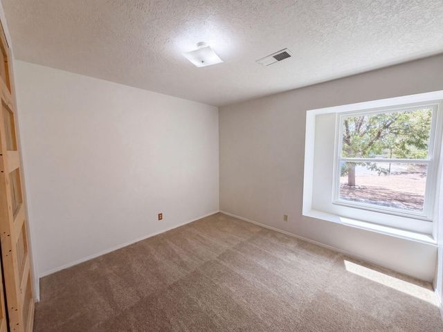 1609 Blue Quail Court NE, Rio Rancho, NM 87144