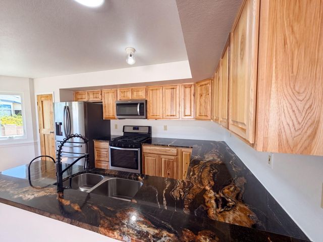 1609 Blue Quail Court NE, Rio Rancho, NM 87144