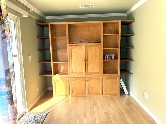 6544 Surfside Way, Sacramento, CA 95831