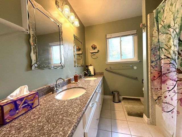 6544 Surfside Way, Sacramento, CA 95831