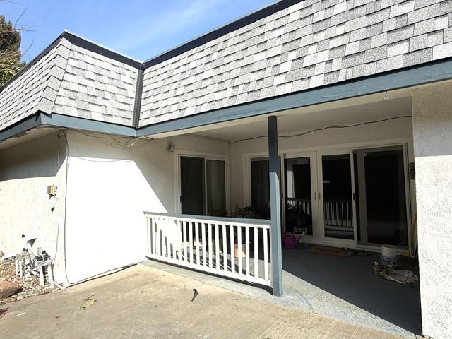 6544 Surfside Way, Sacramento, CA 95831