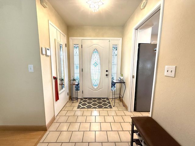 6544 Surfside Way, Sacramento, CA 95831