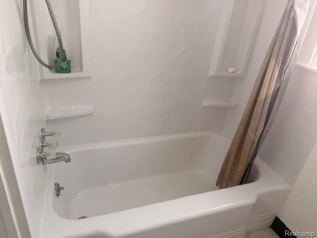 7304 Chatham, Redford, MI 48239