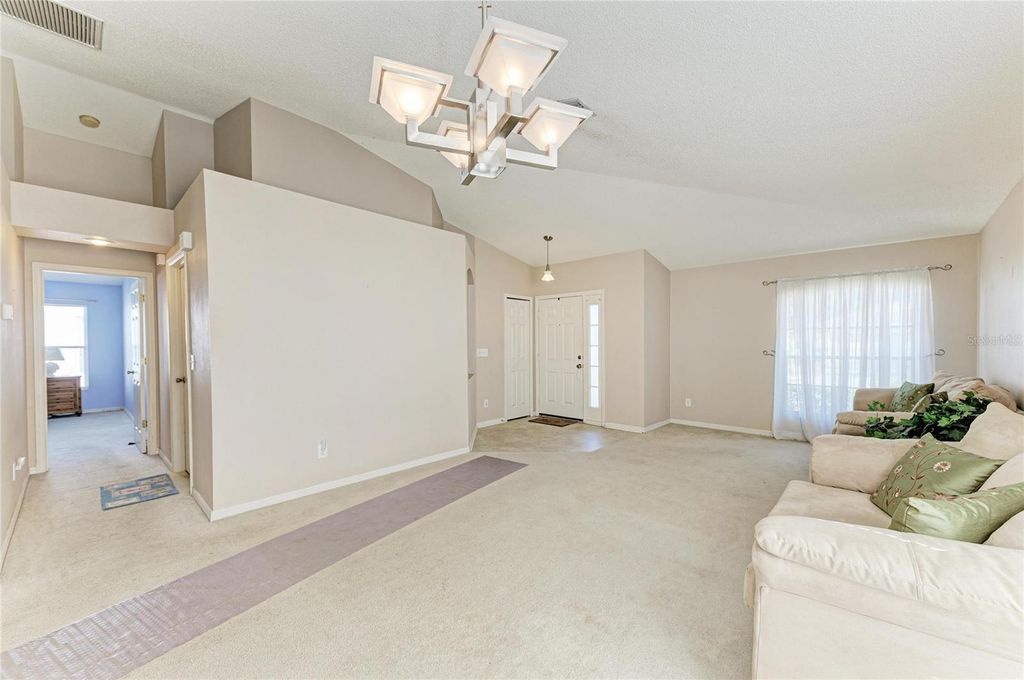 Image 11 of property listing at 4642 RUNABOUT WAY, Bradenton, FL 34203