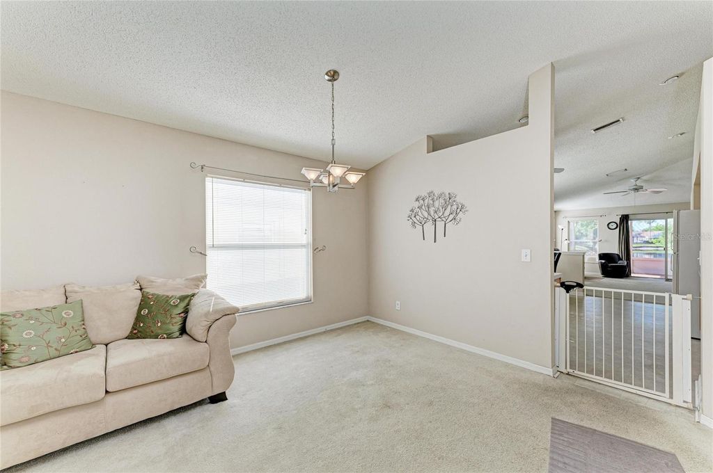 Image 13 of property listing at 4642 RUNABOUT WAY, Bradenton, FL 34203