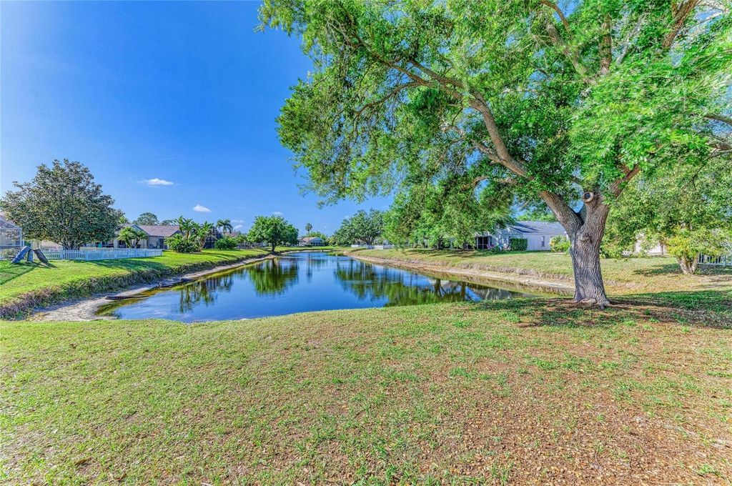 Image 53 of property listing at 4642 RUNABOUT WAY, Bradenton, FL 34203