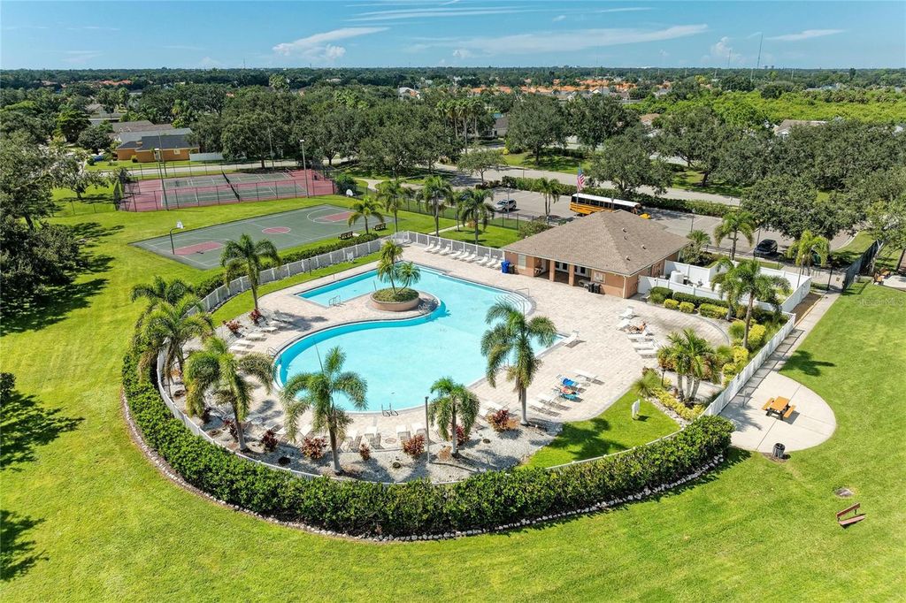 Image 63 of property listing at 4642 RUNABOUT WAY, Bradenton, FL 34203
