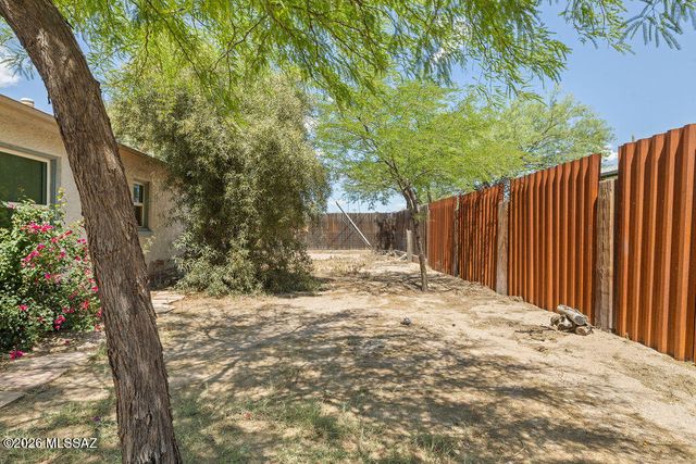 313 E Windsor Street, Tucson, AZ 85705