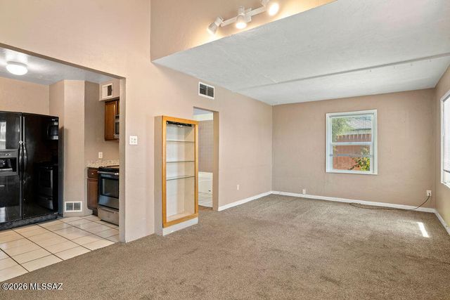 313 E Windsor Street, Tucson, AZ 85705