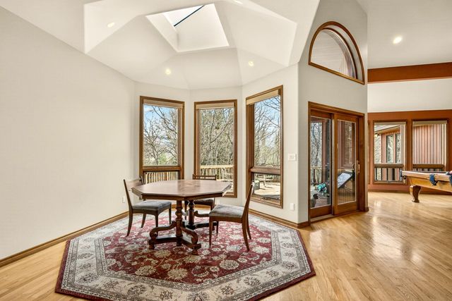 178 Meadow Oaks Drive, Ashland, OR 97520