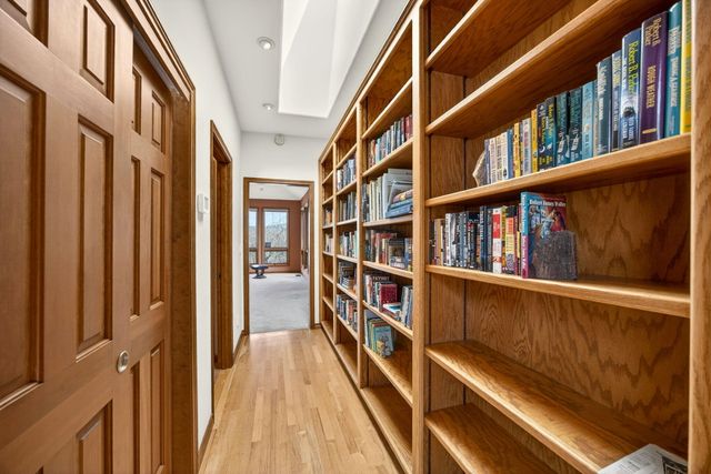 178 Meadow Oaks Drive, Ashland, OR 97520