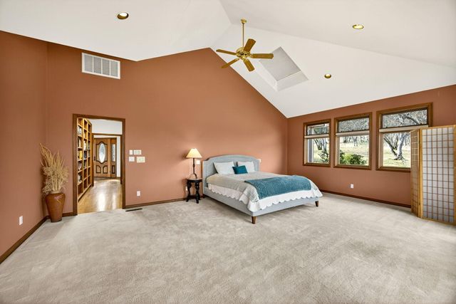 178 Meadow Oaks Drive, Ashland, OR 97520