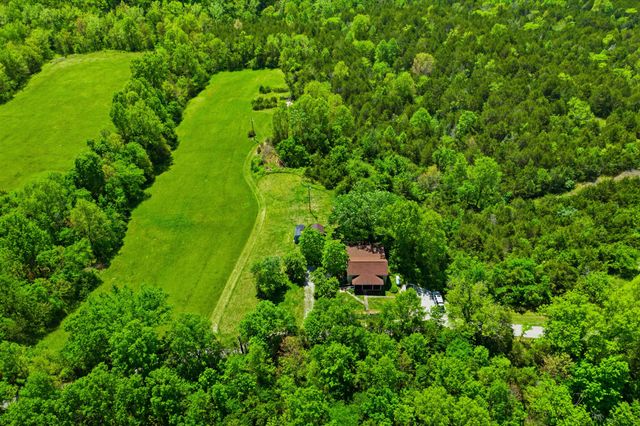 1087 Searcy School Road, Lawrenceburg, KY 40342