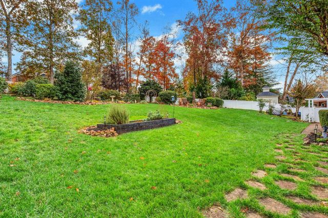 770 Ship Wreck Place, Inman, SC 29349