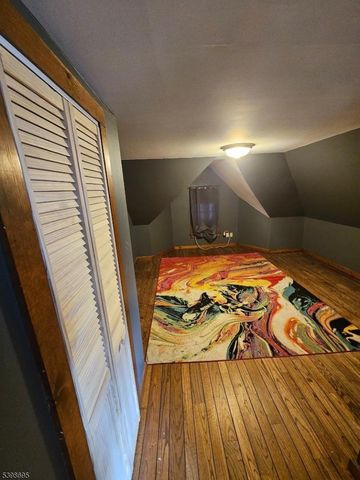 608 3rd St, Belvidere Twp., NJ 07823