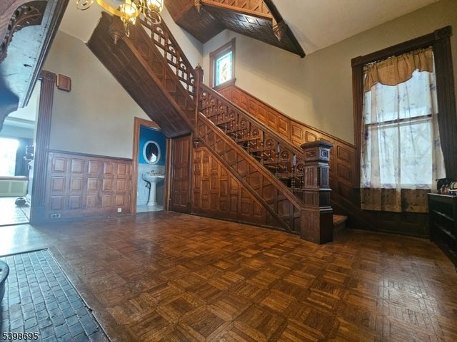 608 3rd St, Belvidere Twp., NJ 07823