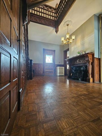 608 3rd St, Belvidere Twp., NJ 07823