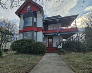 608 3rd St, Belvidere Twp., NJ 07823