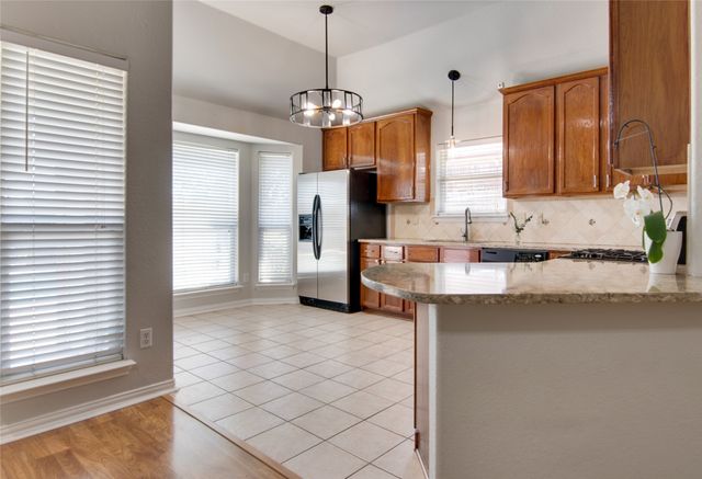 5520 Bandelier Trail, Fort Worth, TX 76137