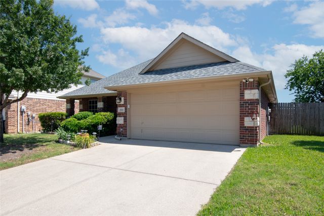 5520 Bandelier Trail, Fort Worth, TX 76137