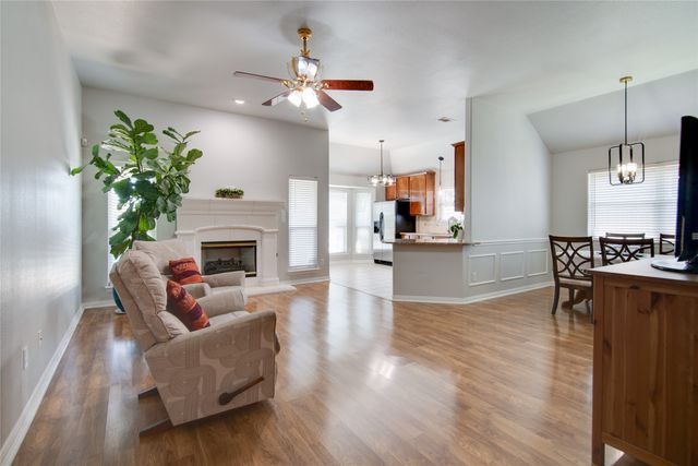 5520 Bandelier Trail, Fort Worth, TX 76137