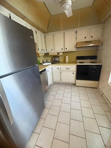 6001 NW 61st Avenue 105, Tamarac, FL 33319