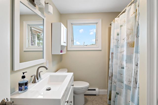 107 S Abbey Gate, Cotuit, MA 02635
