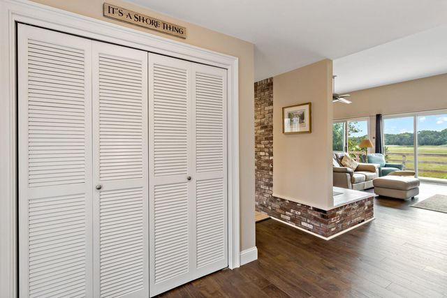107 S Abbey Gate, Cotuit, MA 02635