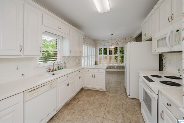 316 W STONE BROOK PLACE, Hoover, AL 35226