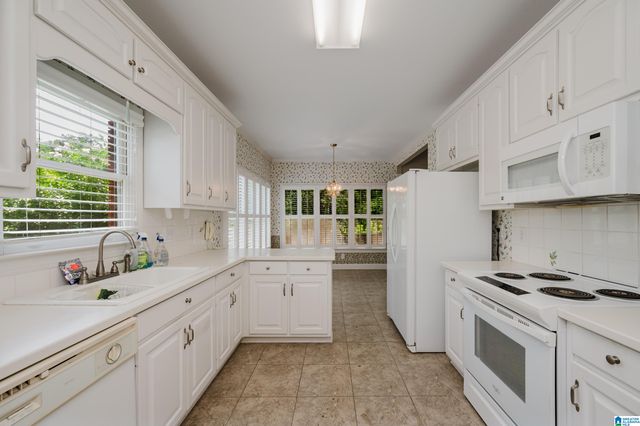 316 W STONE BROOK PLACE, Hoover, AL 35226