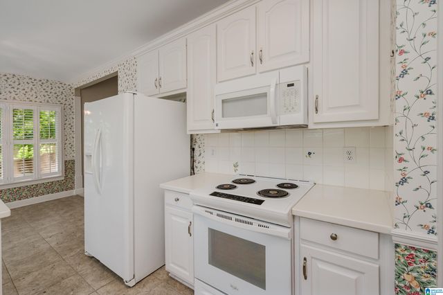 316 W STONE BROOK PLACE, Hoover, AL 35226