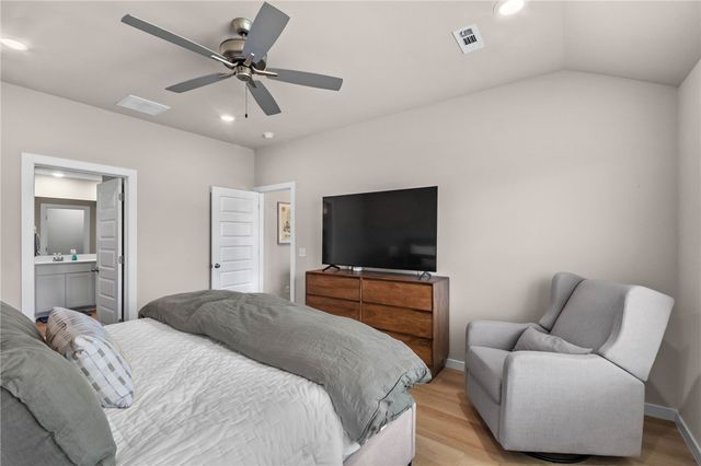 903 Nursery Road, Rogers, AR 72758