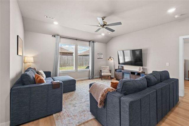 903 Nursery Road, Rogers, AR 72758
