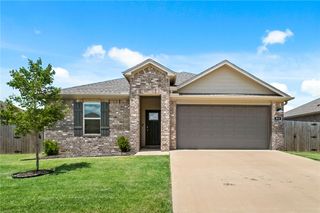 903 Nursery Road, Rogers, AR 72758