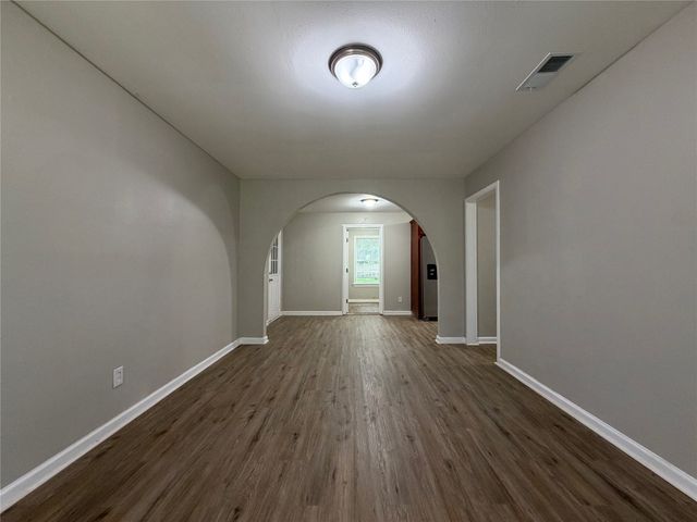 1105 De Ridder Avenue, Fort Worth, TX 76106