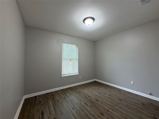 1105 De Ridder Avenue, Fort Worth, TX 76106