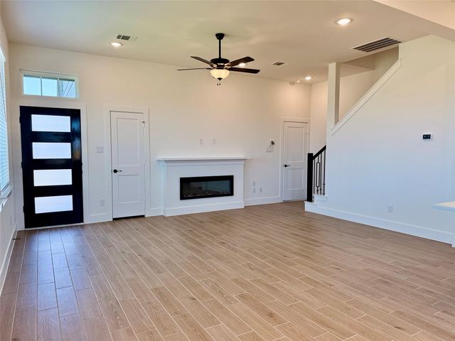 9402 Autumn Vale Drive, Missouri City, TX 77459