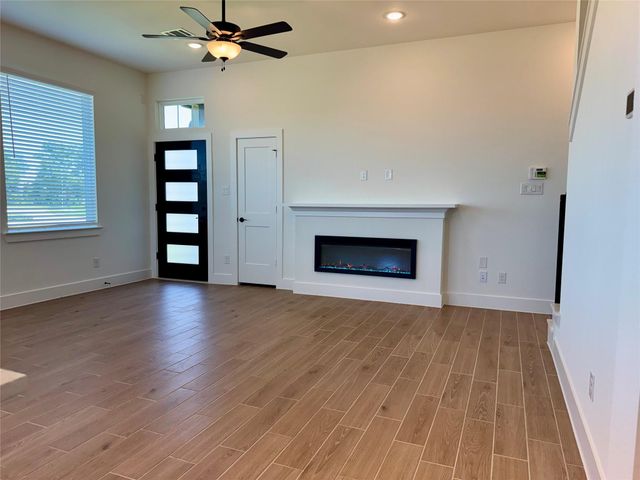9402 Autumn Vale Drive, Missouri City, TX 77459