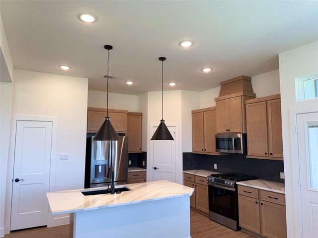 9402 Autumn Vale Drive, Missouri City, TX 77459