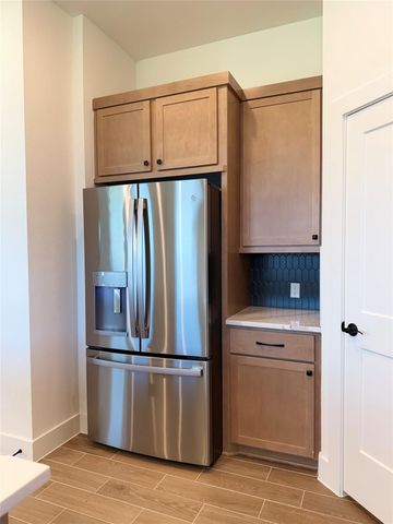 9402 Autumn Vale Drive, Missouri City, TX 77459