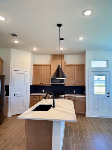 9402 Autumn Vale Drive, Missouri City, TX 77459