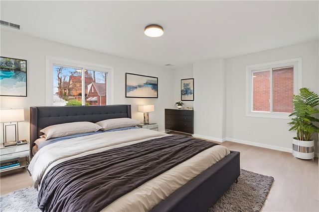 2441 Dewey St, Munhall, PA 15120