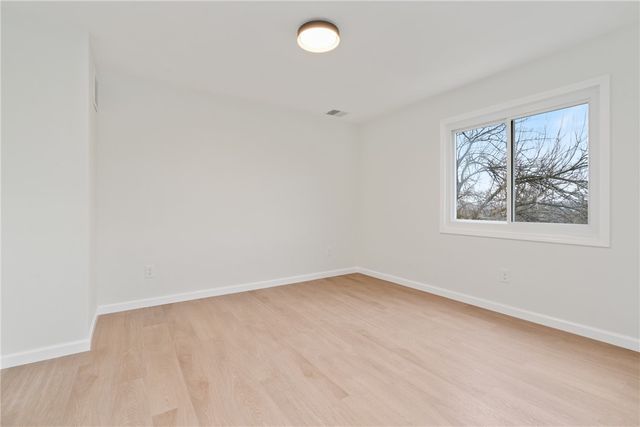 2441 Dewey St, Munhall, PA 15120