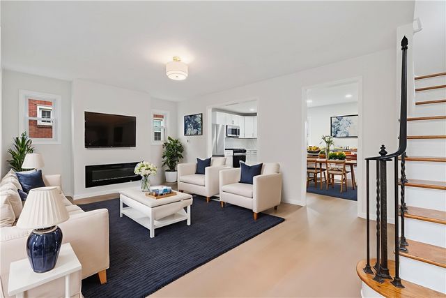 2441 Dewey St, Munhall, PA 15120