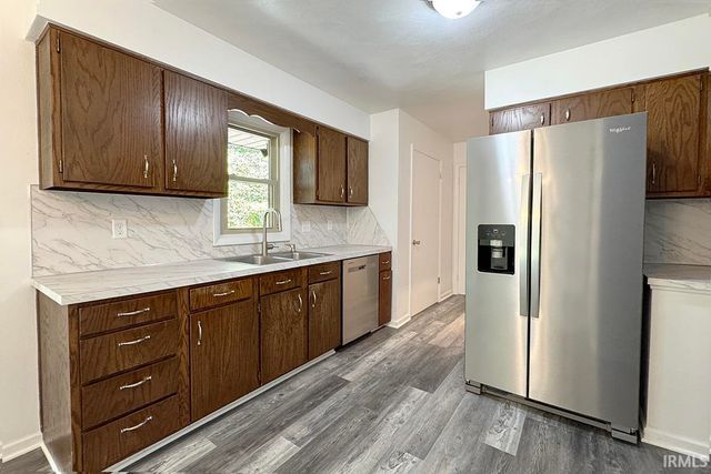 23971 Banyan Circle, Elkhart, IN 46516