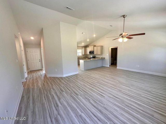 6288 Emerald Lake Drive, Biloxi, MS 39532