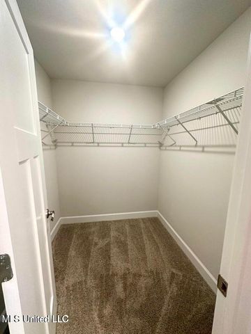 6288 Emerald Lake Drive, Biloxi, MS 39532