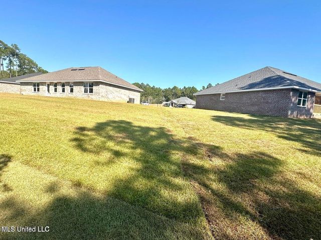 6288 Emerald Lake Drive, Biloxi, MS 39532
