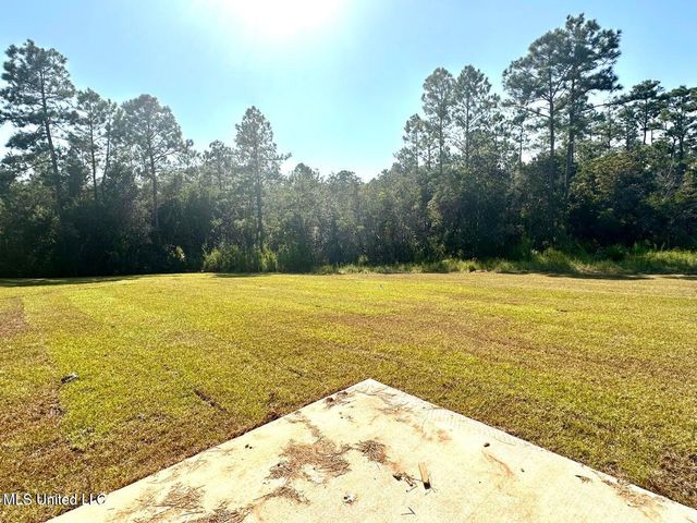 6288 Emerald Lake Drive, Biloxi, MS 39532