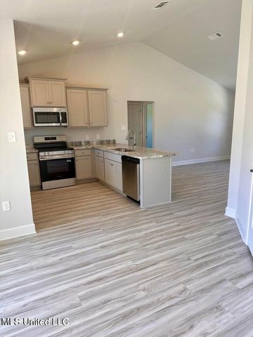 6288 Emerald Lake Drive, Biloxi, MS 39532